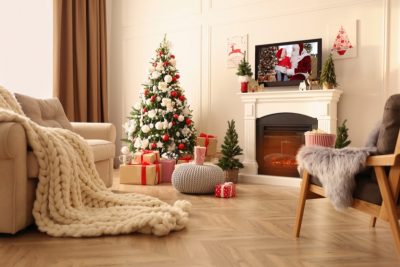 Now that you’re in the thick of winter, you might be wondering how you can stay warm and cozy while also keeping your environmental impact in mind. Here at Brock Builders, we’re back with some more eco-friendly tips on how to stay warm this winter.